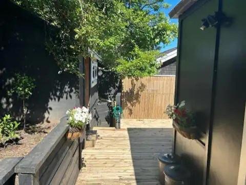 Seaglass Cottage โลเวอร์ฮัท ภายนอก รูปภาพ