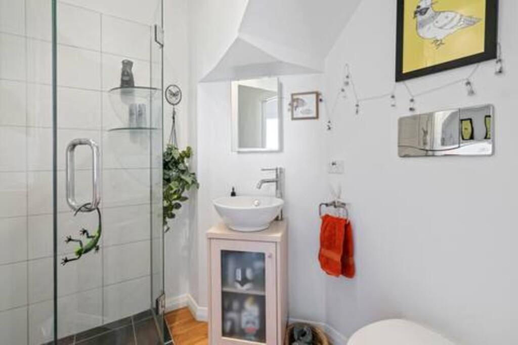 Seaglass Cottage โลเวอร์ฮัท ภายนอก รูปภาพ